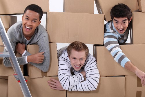 Worker preparing for a relocation service