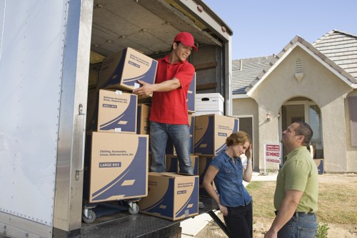 Local moving help near Kingston town centre with access and parking considerations